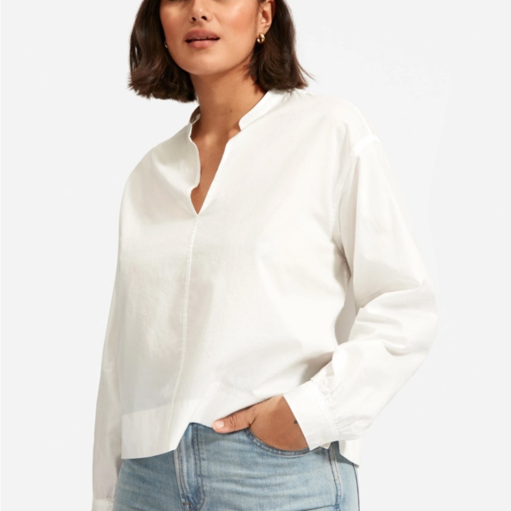 Everlane cotton split neck blouse. Size small.